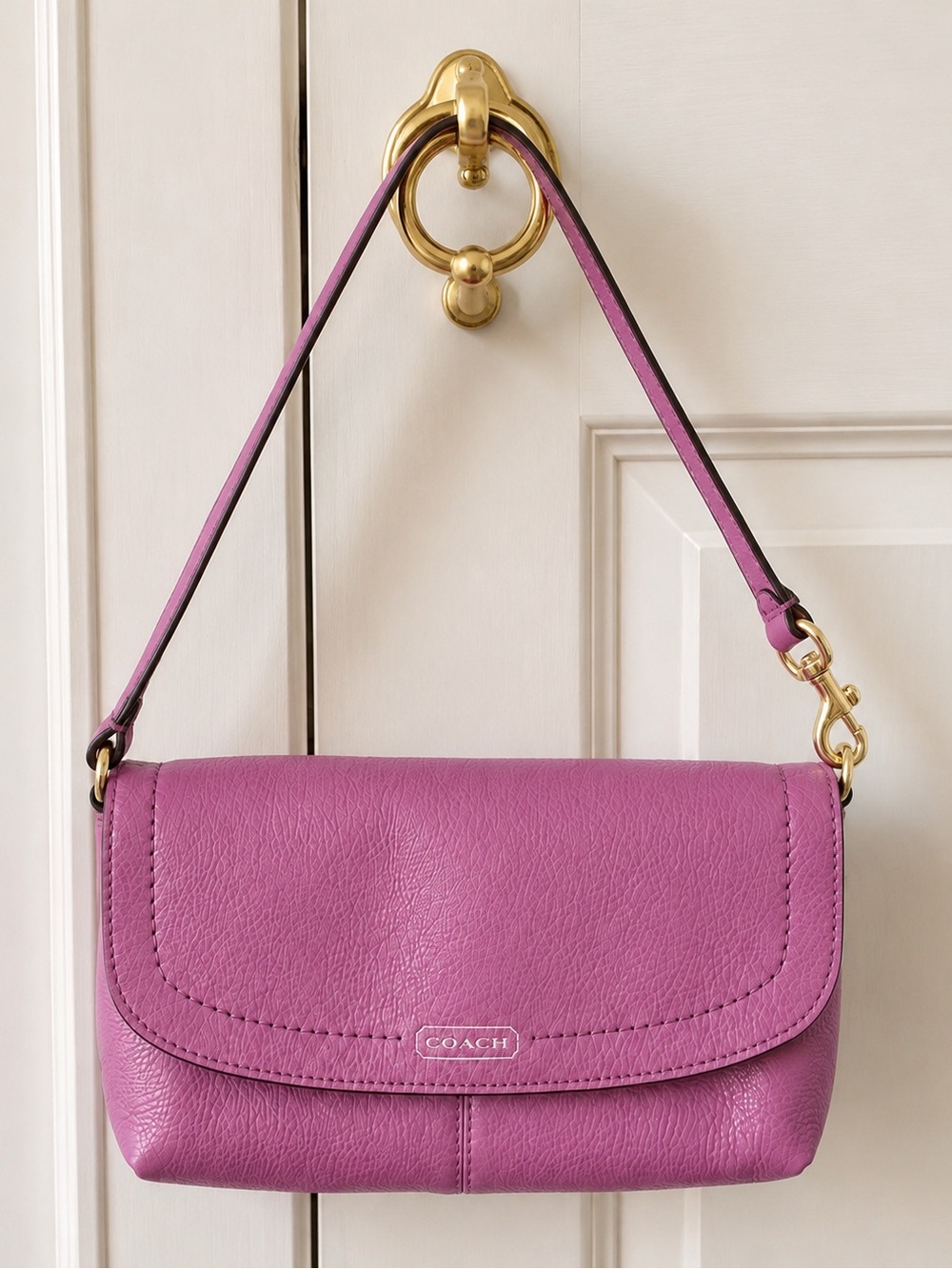 COACH Pebbled Leather Shoulder mini Bag in Pink/violet